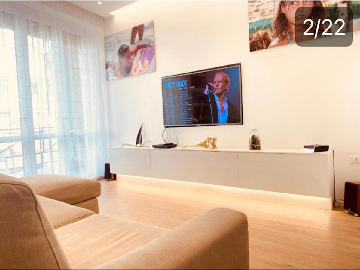 Spacious House In The Heart Of With Terrace Vakantiehuis *