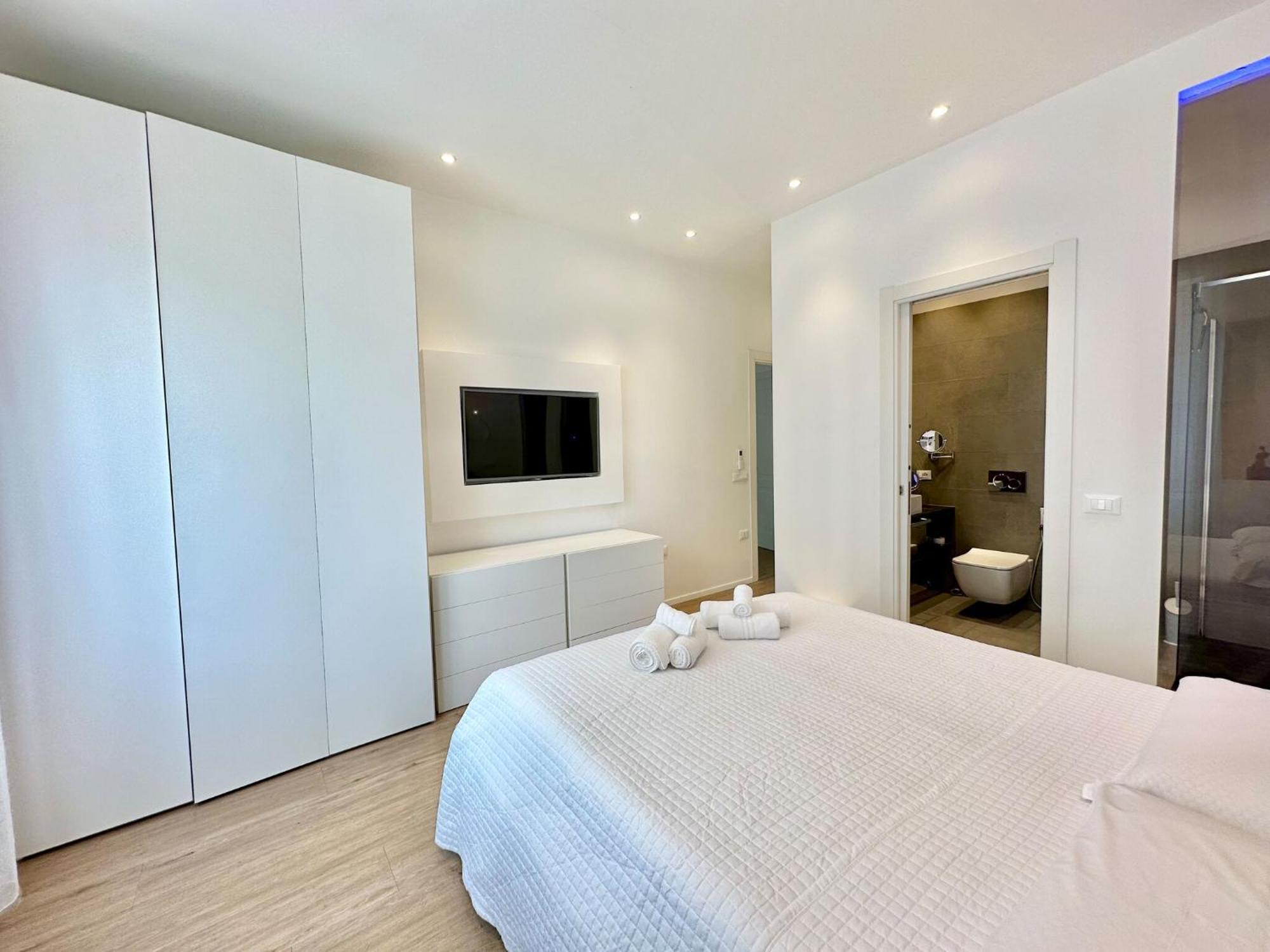 Spacious House In The Heart Of With Terrace Vakantiehuis *