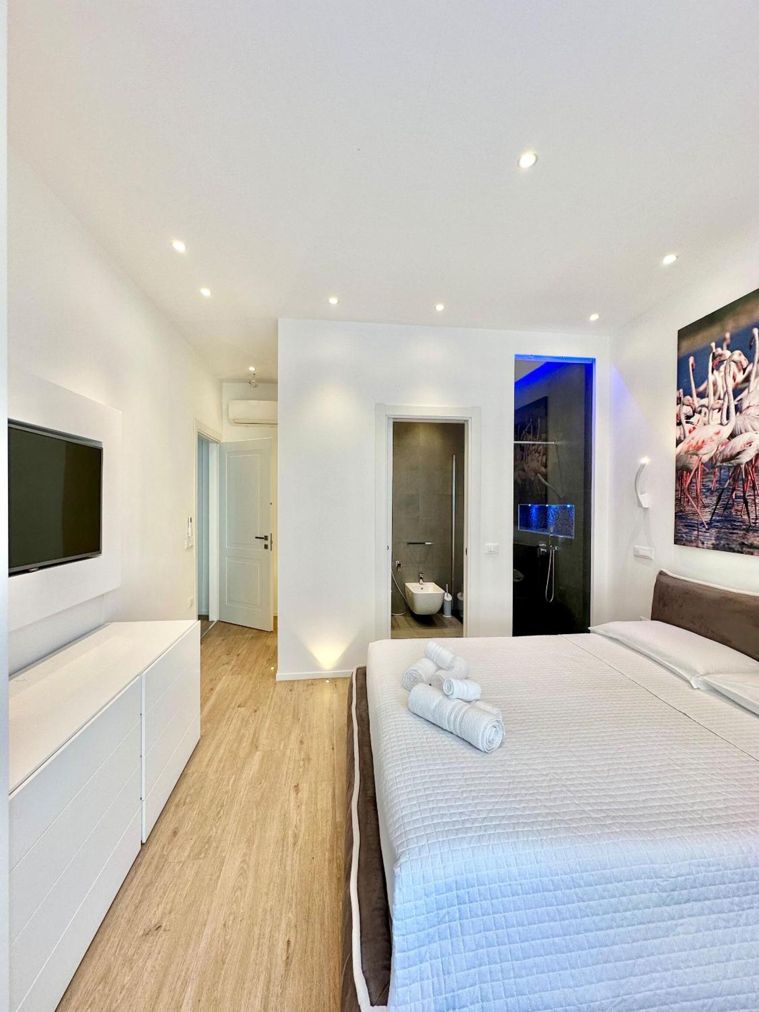 Spacious House In The Heart Of With Terrace Vakantiehuis